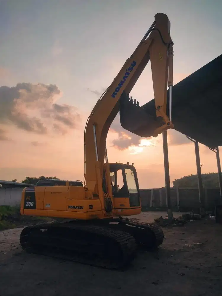 Operator excavator