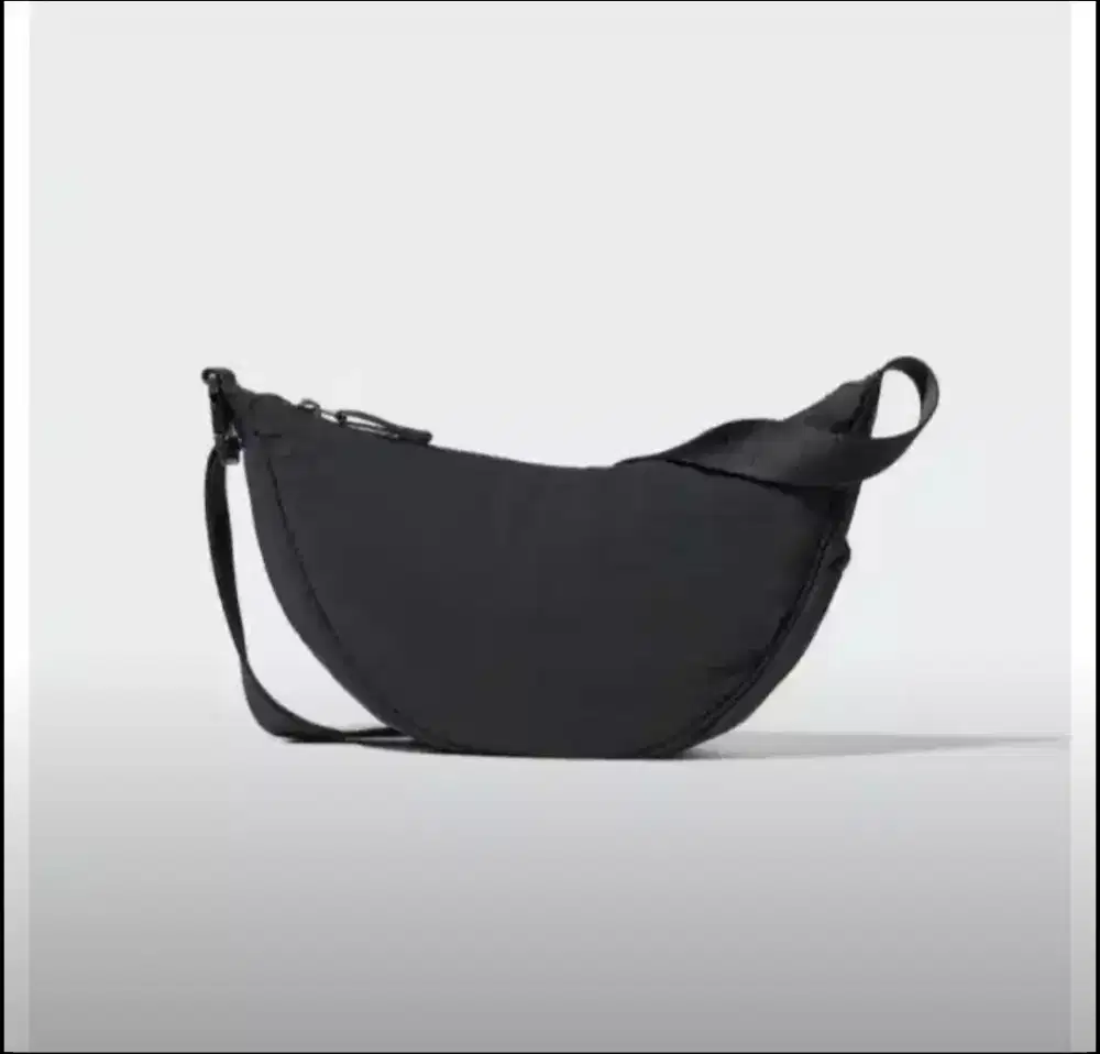 Tas Uniqlo ORIGINAL ( UNISEX )