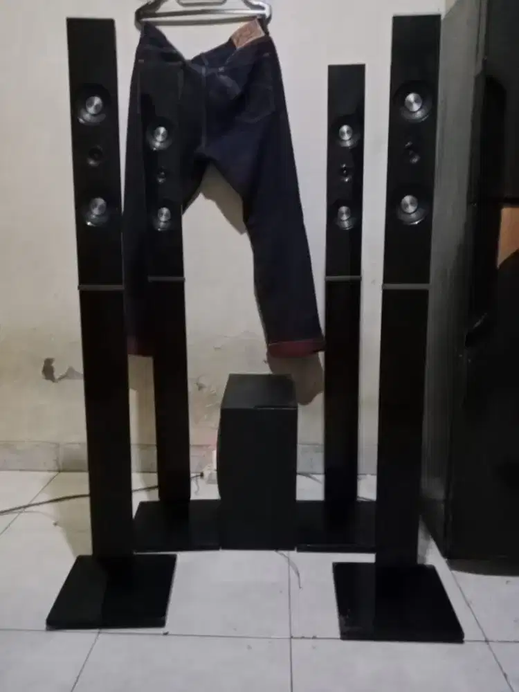 Speaker tower pasif dan subwoofer pasif
