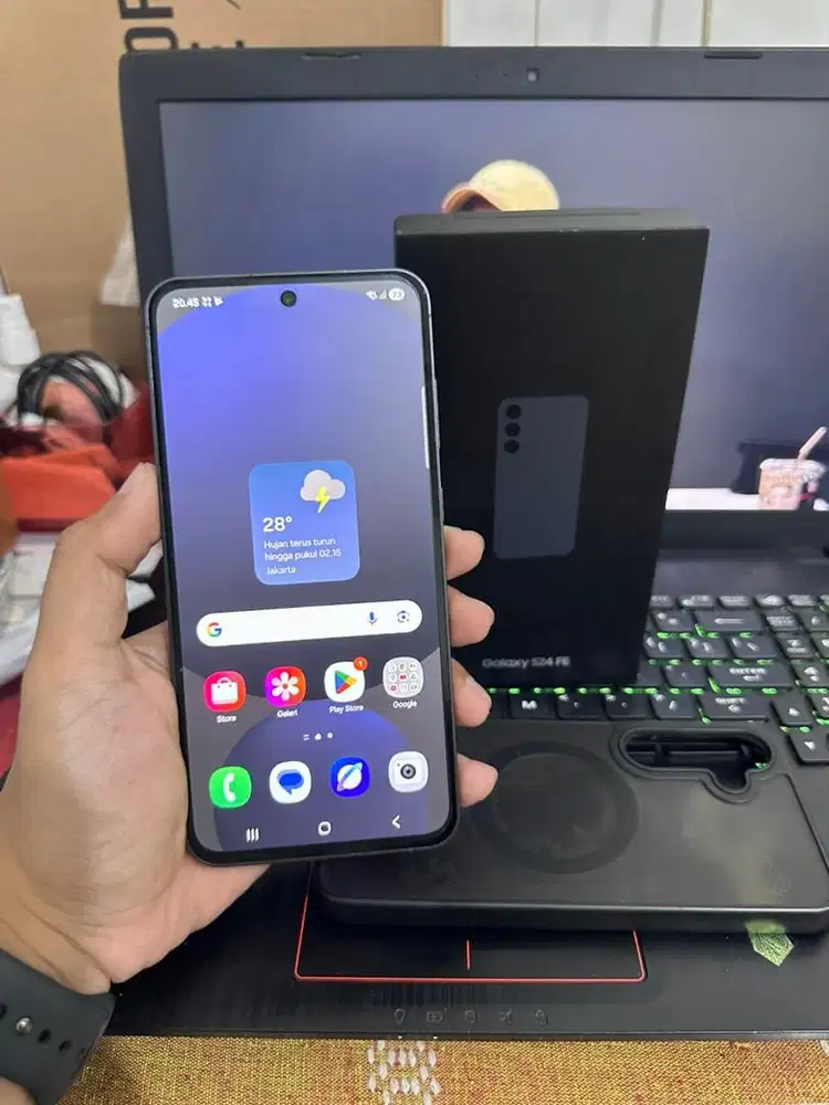 Samsung S24 FE ram 8/256 GB Fullset Garansi 3 bulan lagi