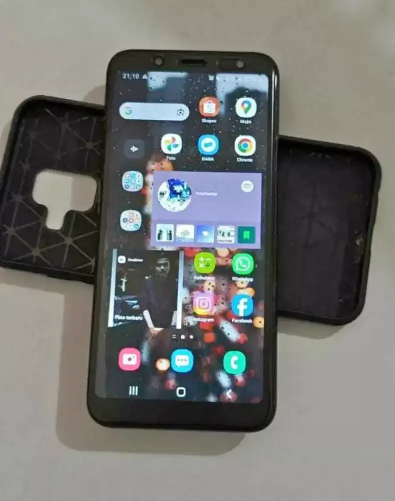 Samsung a8 ram4/32