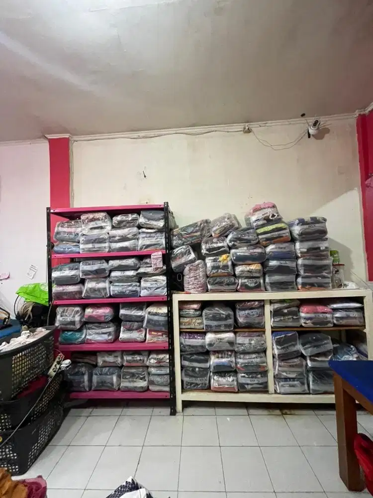 LOWONGAN PEKERJAAN LAUNDRY GOSOK SETRIKA UAP