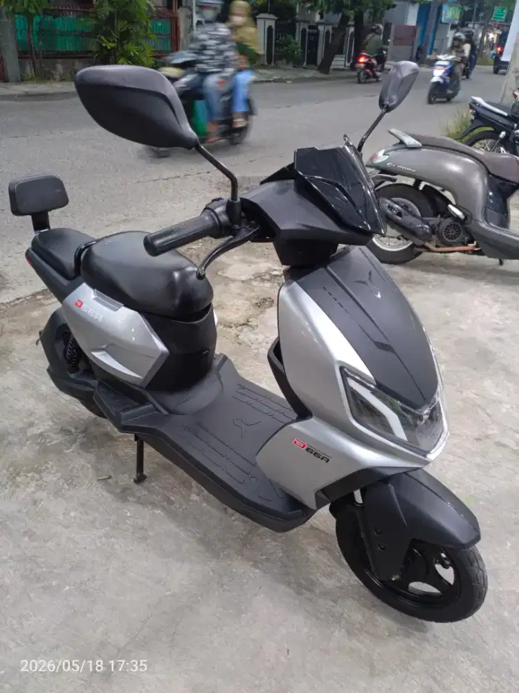 sepeda listrik winflay D66A