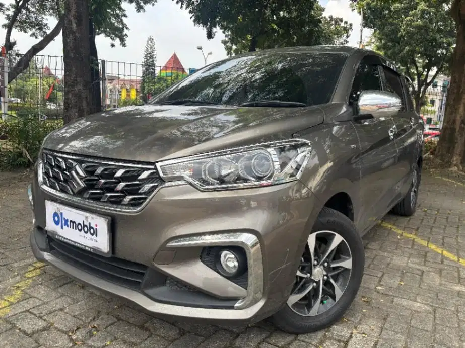 LOW DP Suzuki Ertiga 1.5 Hybrid GX Bensin-MT 2022 PZK
