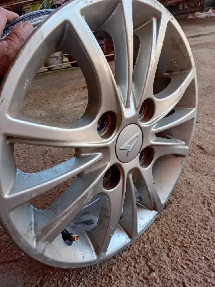 Velg avanza xenia
