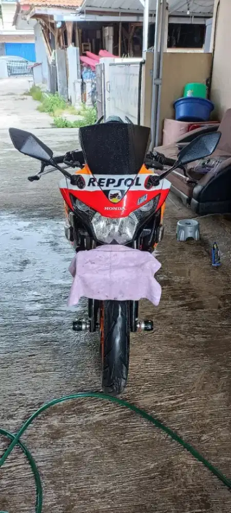numpang jual motor kesayangan, jarang pakai.
