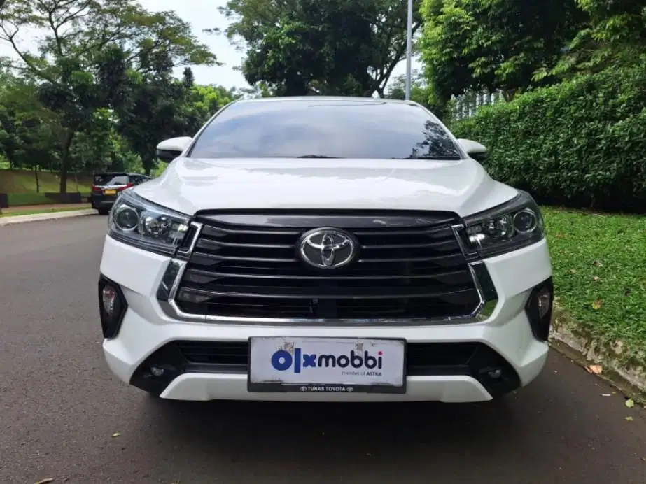 LOW DP Toyota Kijang Innova 2.0 V Bensin-AT 2022 KZS