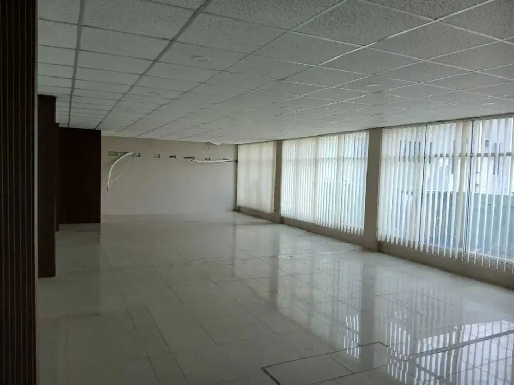 DISEWAKAN KANTOR / Co WORKING SPACE/ RUANG USAHA  STRATEGIS DI BLOK M