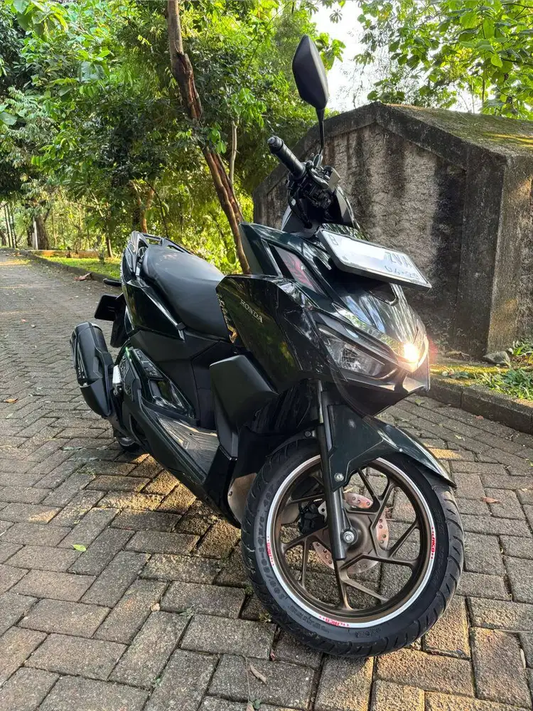 WTS – Honda Vario 160 CBS ISS 2024 Grande Matte Black - Depok