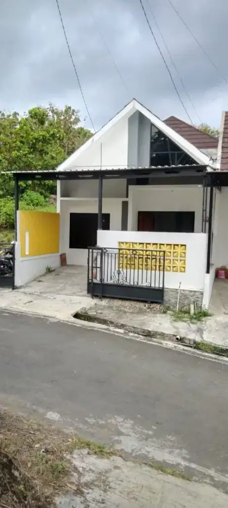 DI JUAL RUMAH BARU DI KEDUNGMUNDU DEKAT UNIMUS