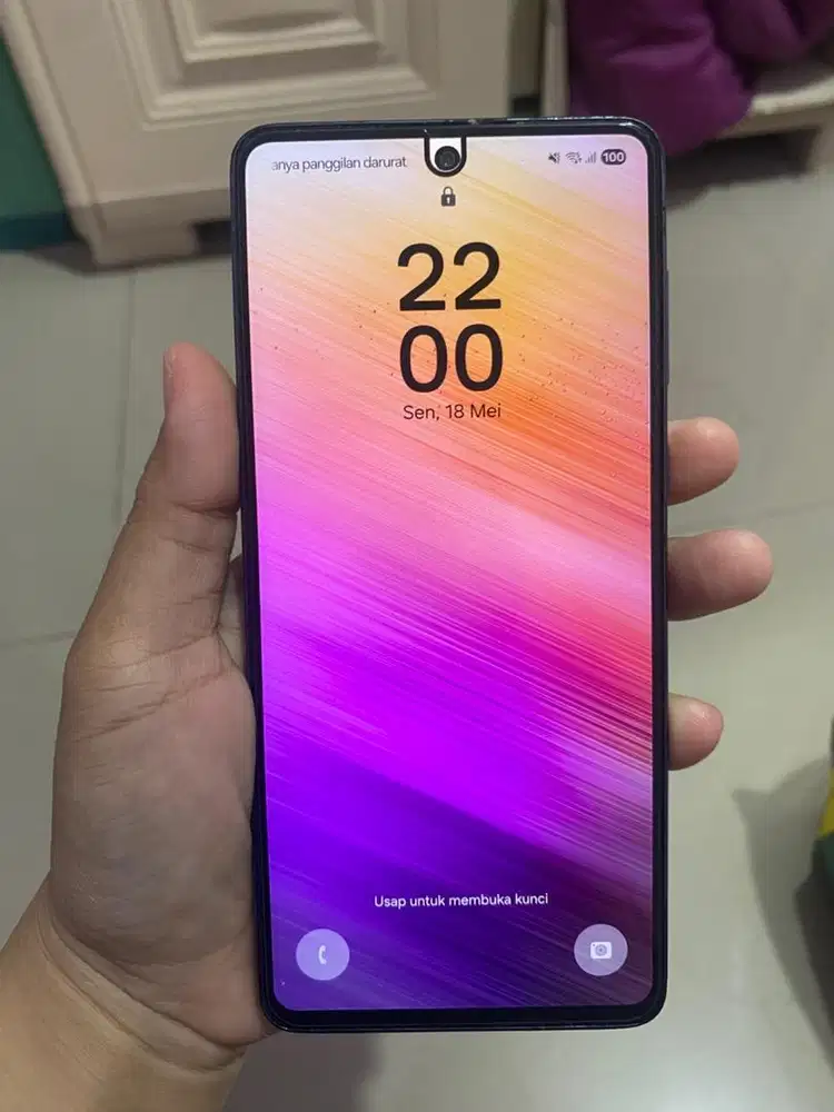 Samsung A73 8/256 GB