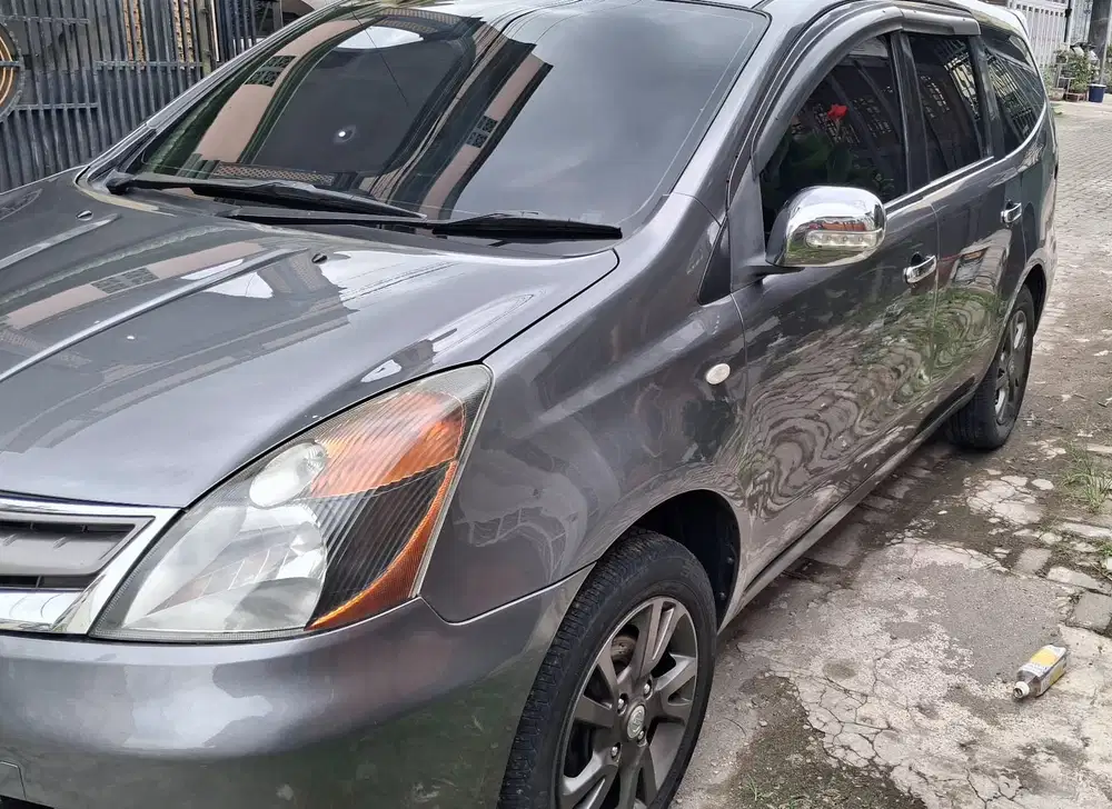 Nissan Grand livina 2013 Bensin