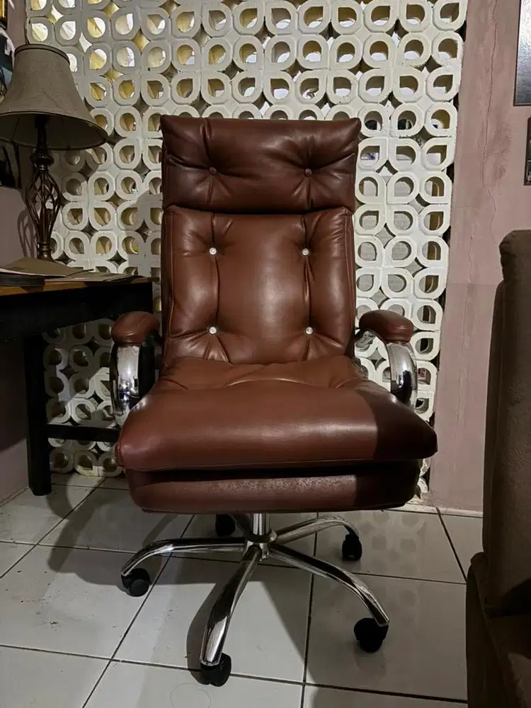 Dijual Kursi kantor bahan kulit