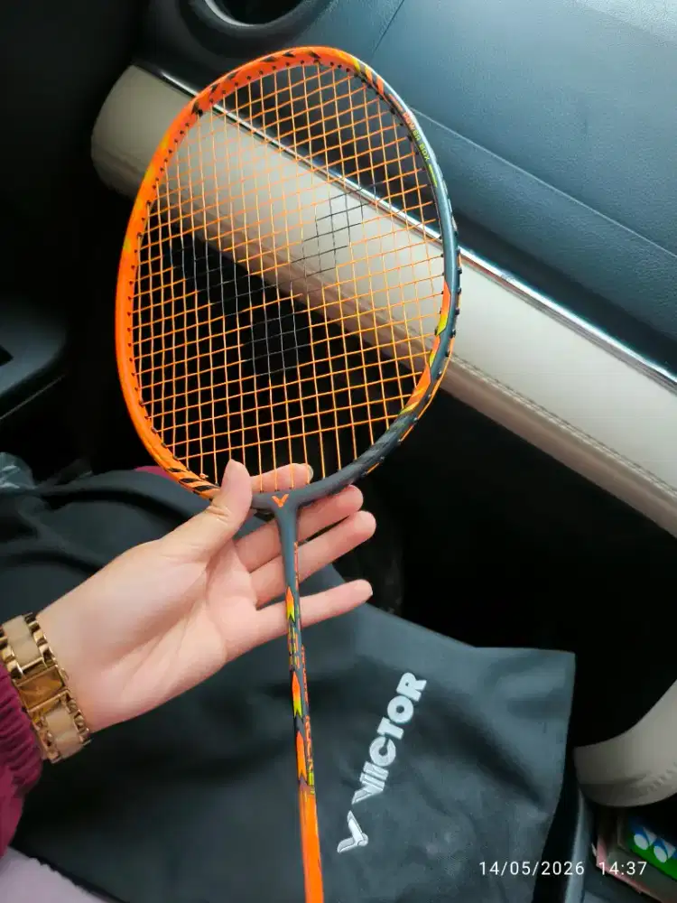 Jual rugi raket badminton Victor baru 1 minggu