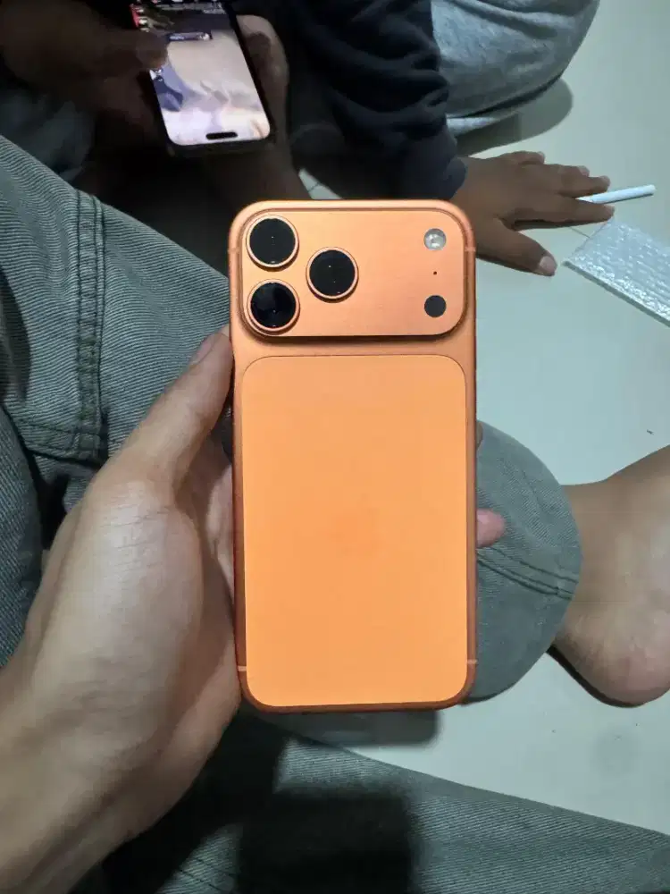 iPhone 17 promax 256 iBox garansi on 2027