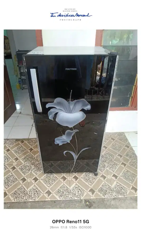 Kulkas 1 pintu merek Polytron