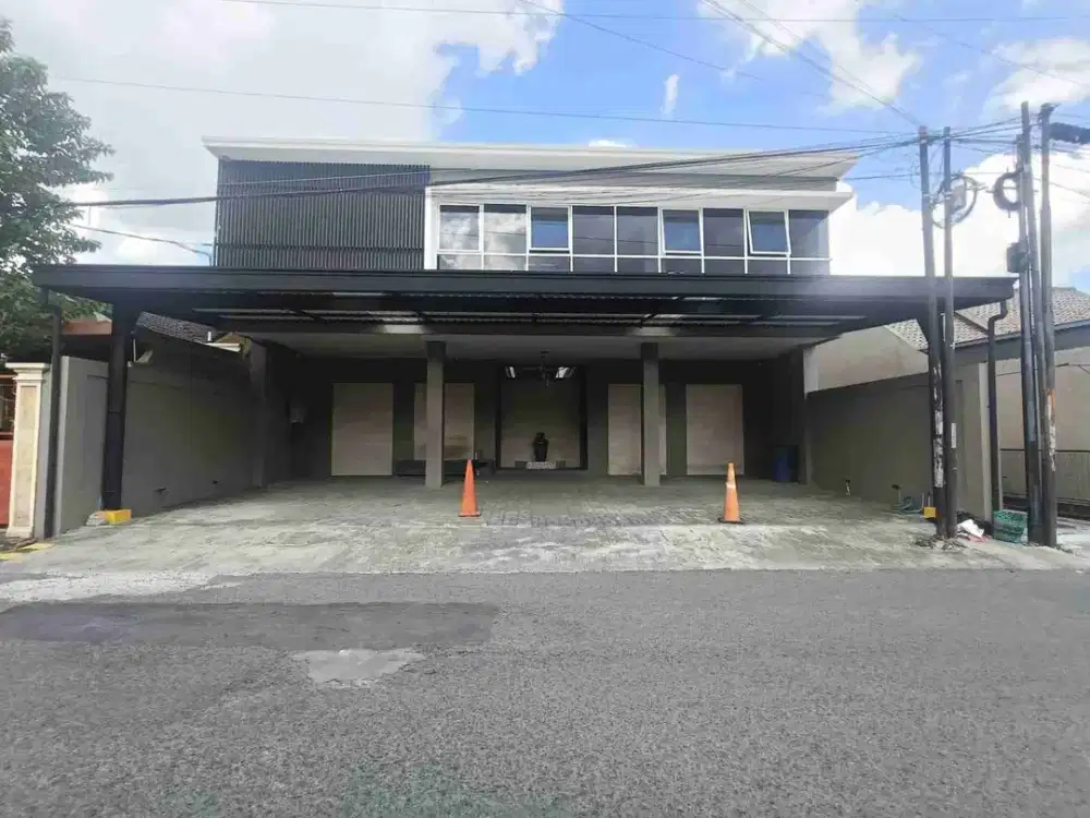Kost Exclusive Mewah Ada Swimingpool Dan Gym