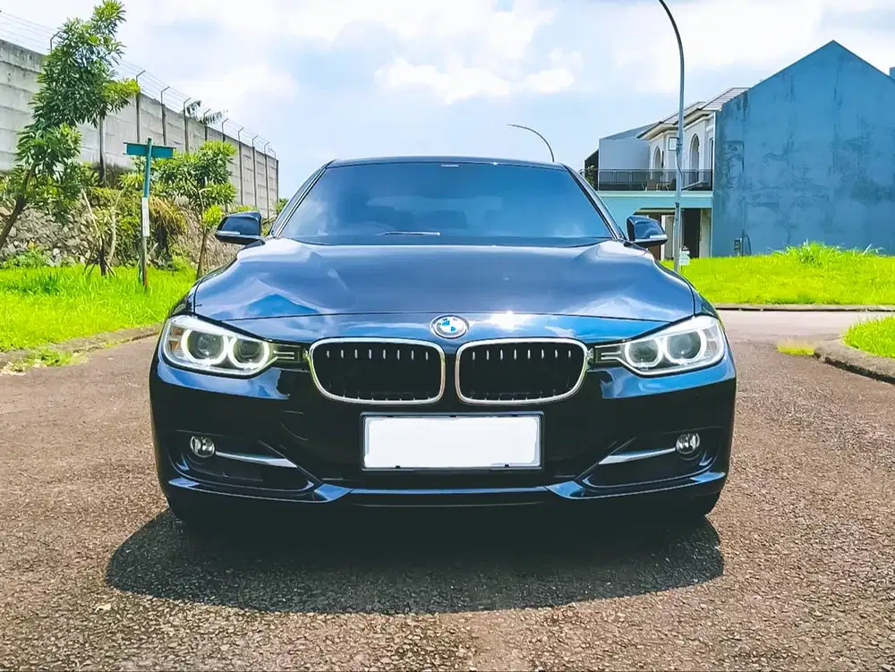 [TERMURAH] BMW 320i F SPORT 2015