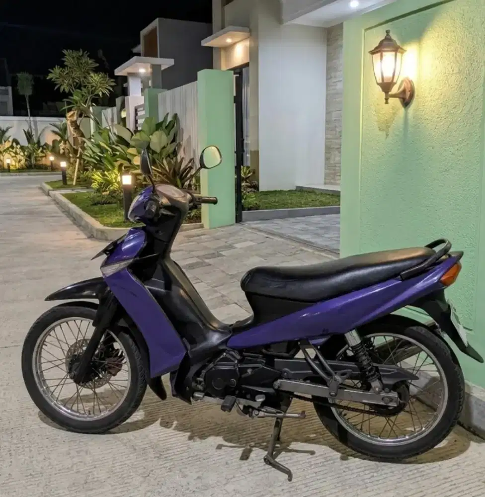 Dijual vega zr tahun 2009