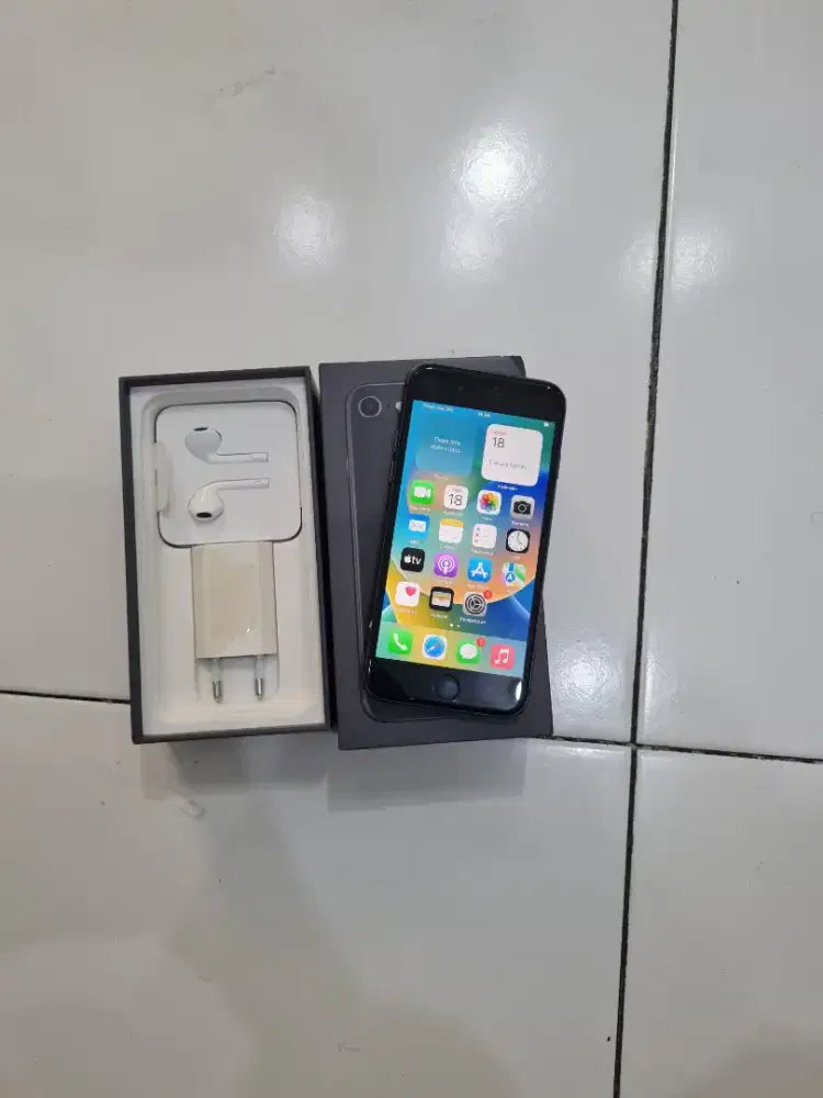 Iphone 8 64 resmi Ibox