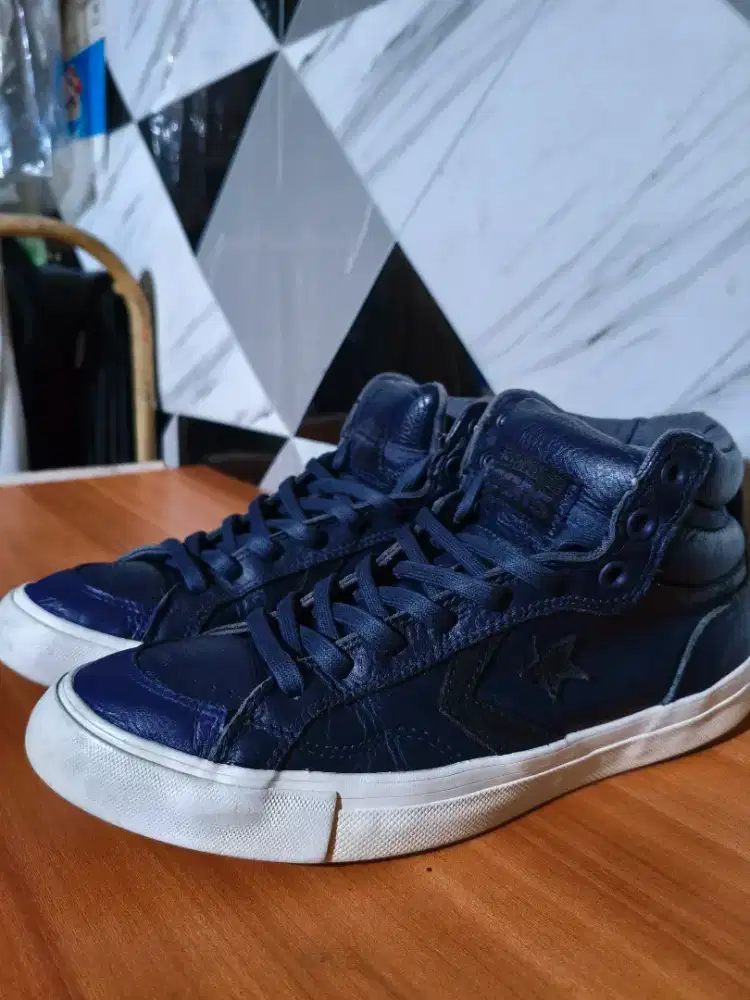 Sepatu Converse 41
