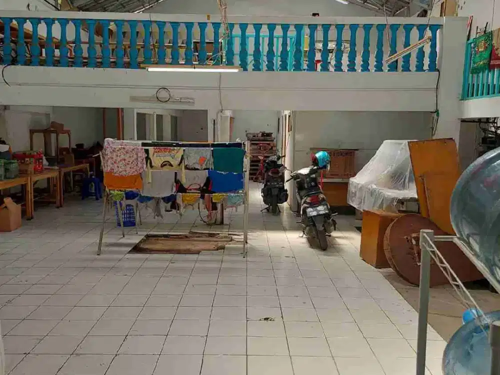 Gudang dan Rumah Cantik dijual di Kopo Sayati