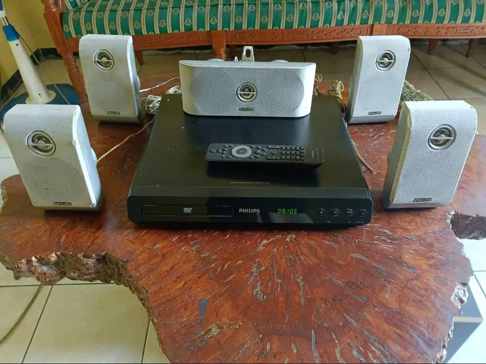 Home Theatre Philips 5.1 plus remote masih Ok