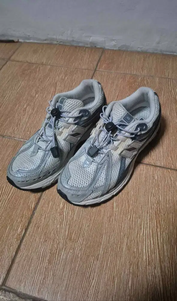 NB 1906R  Size 41,5 fit 40 No minus good condition 90% Sastet