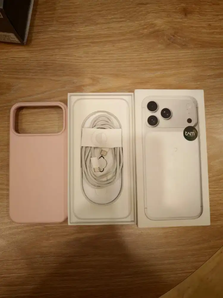 iPhone 17 pro max silver 512gb
