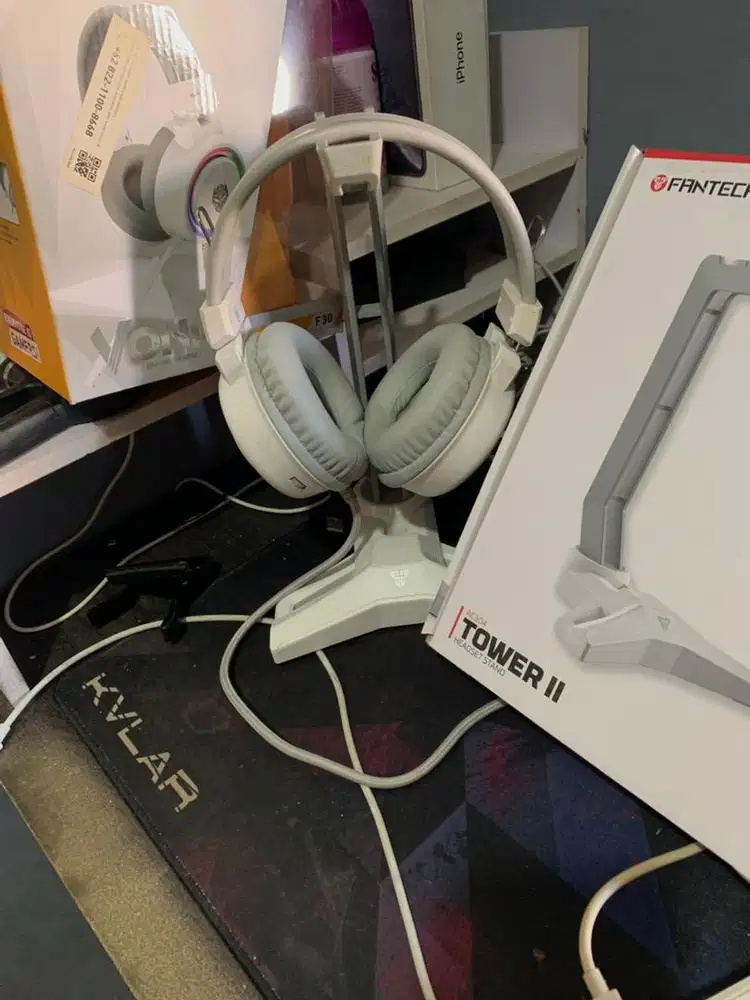 Headset Vonix F30 + Stand Fantech Tower II
