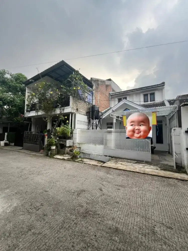 Rumah 2 lantai di cipageran lokasi bagus jarang ada