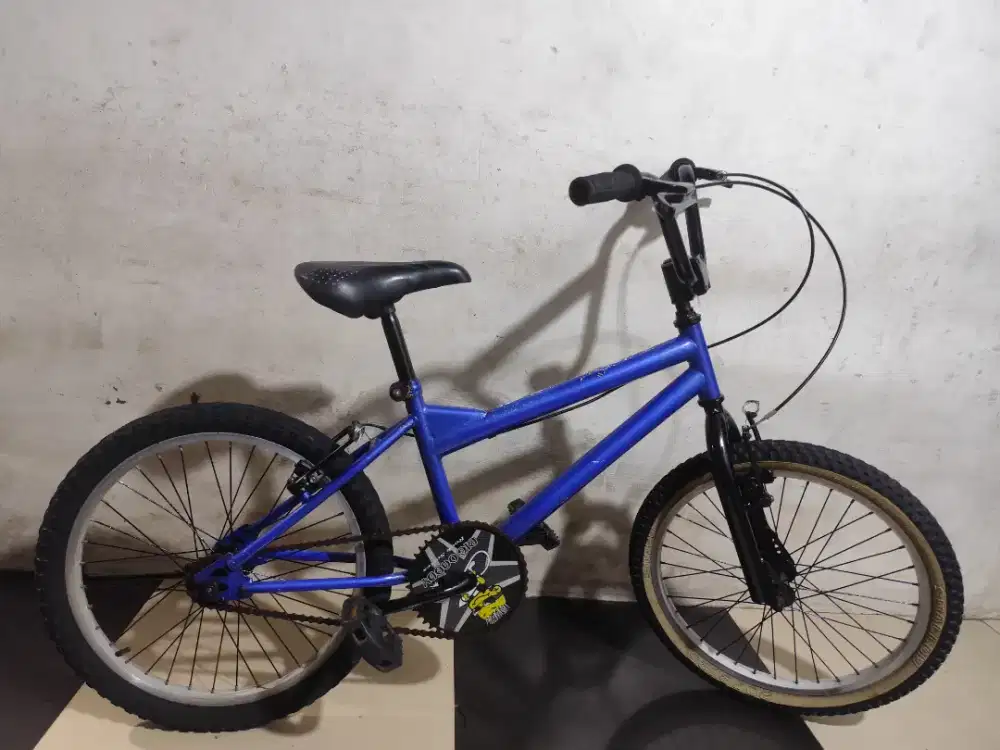 Sepeda bmx ukuran 20 siap pakai