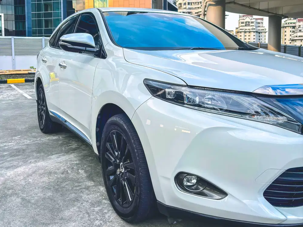 [DP KECIL] TOYOTA HARRIER 2.0L A/T 2015