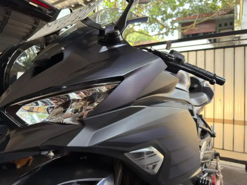 Kawasaki Ninja Zx 25 Abs Se 2025