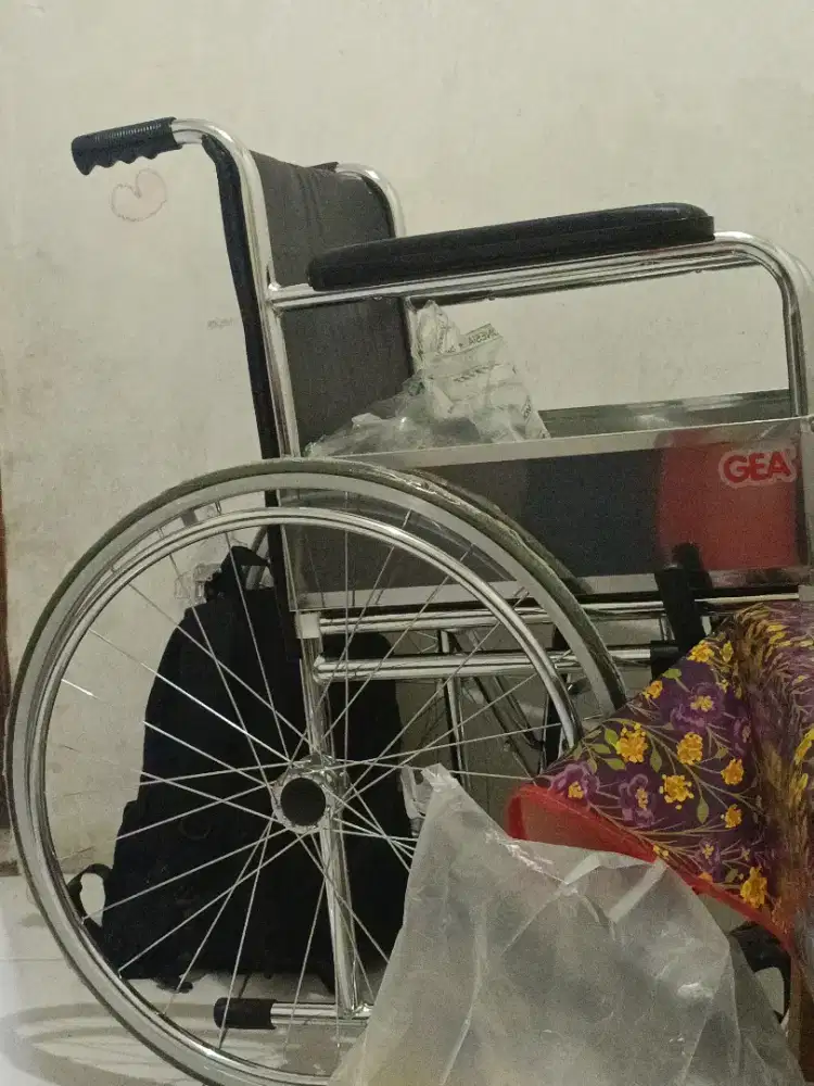 Dijual kursi roda merk GEA