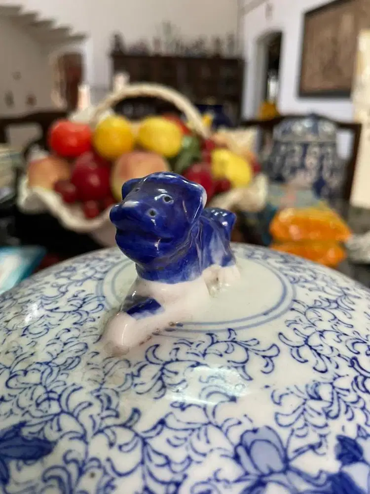Guci biru china