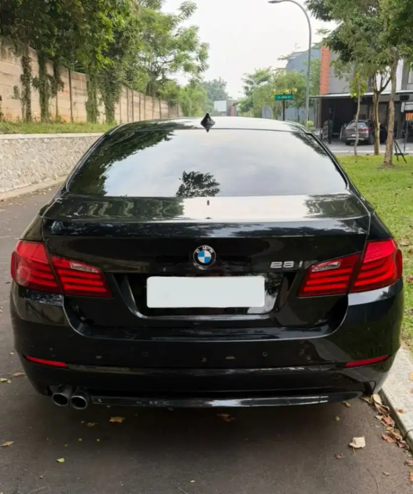 TERMURAH. BMW 528i RSE 2013 f10 2012 sport 520i luxury 320i