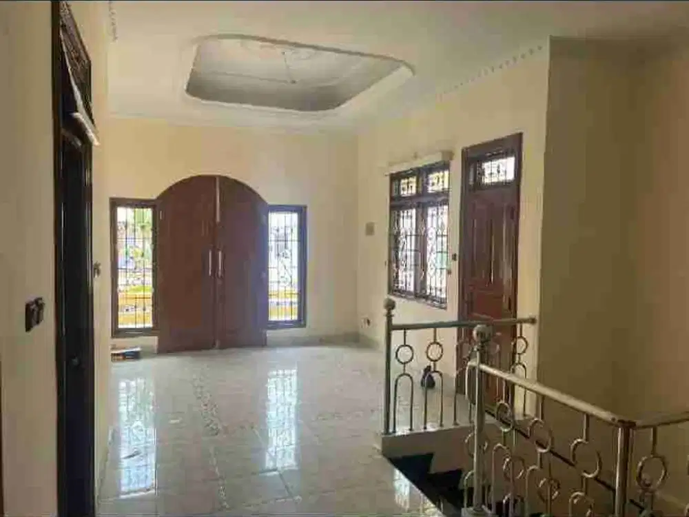 dijual rumah taman palem lestari strategis sekolah pasar sekolah kulineran