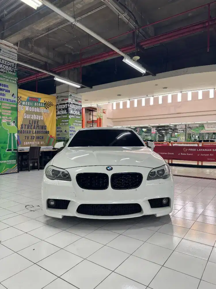 BMW 528i CKD 2.0 AT 2012