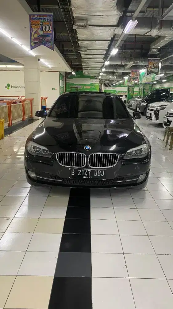 BMW 520i 2.0 AT 2012