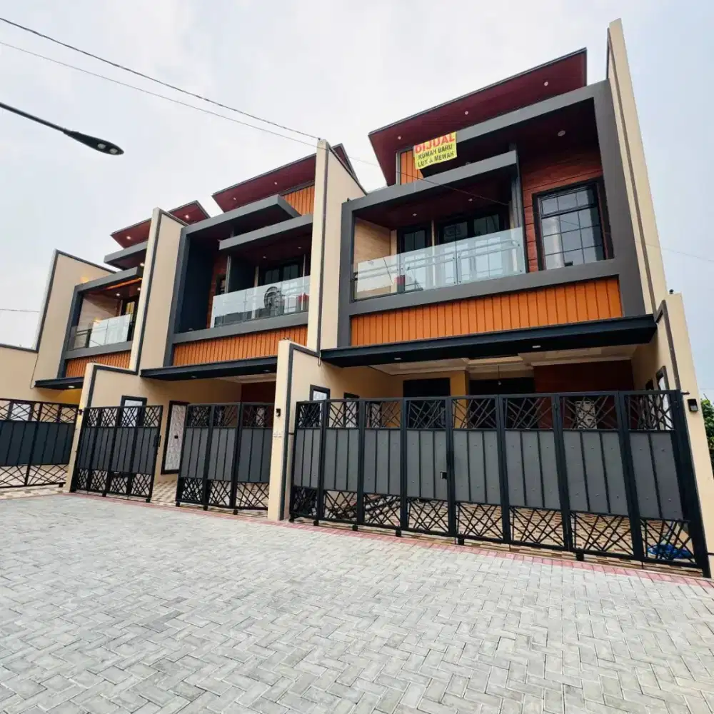 RUMAH MEWAH EXSLUSIVE NEMPEL PINTU TOL KUKUSAN