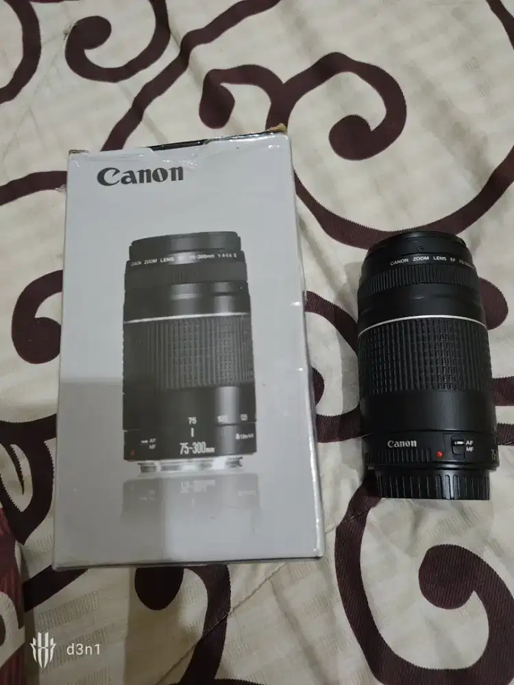Lensa Canon 75-300mm