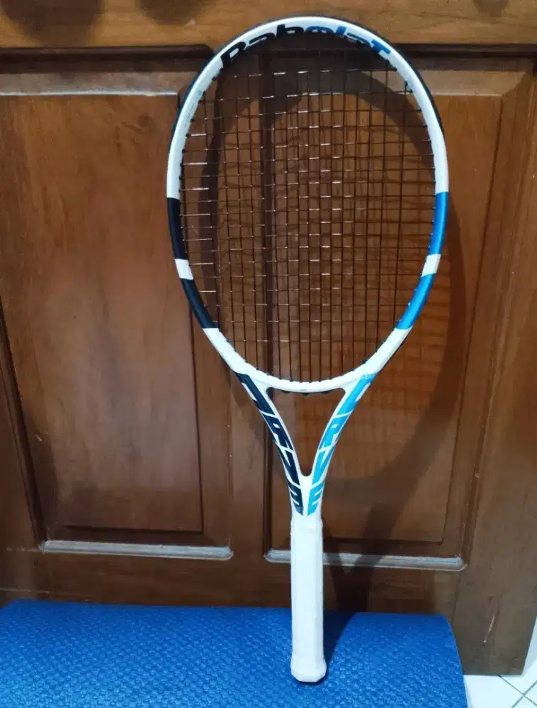 Raket tenis babolat 'pure drive' model terbaru