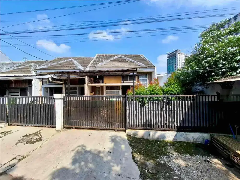 Di Jual Rumah Mungil Sekitaran Bintaro Dekat stasiun KRL Dan Fasilitas umum