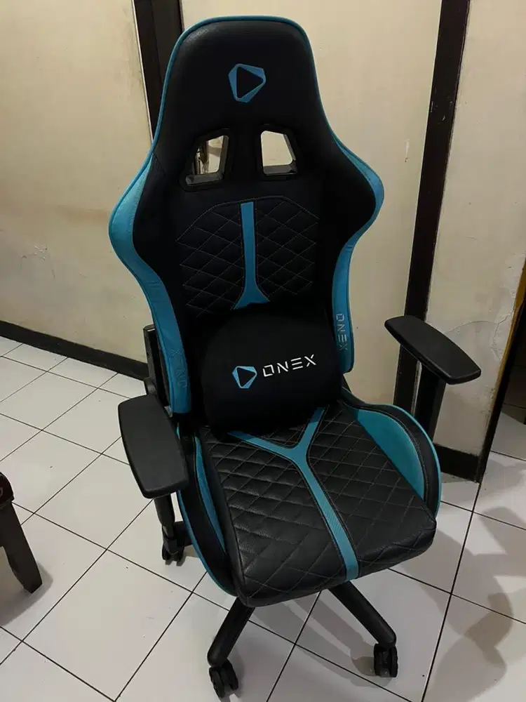 Kursi Gaming Onex GX6 Mulus Pemakaian terawat