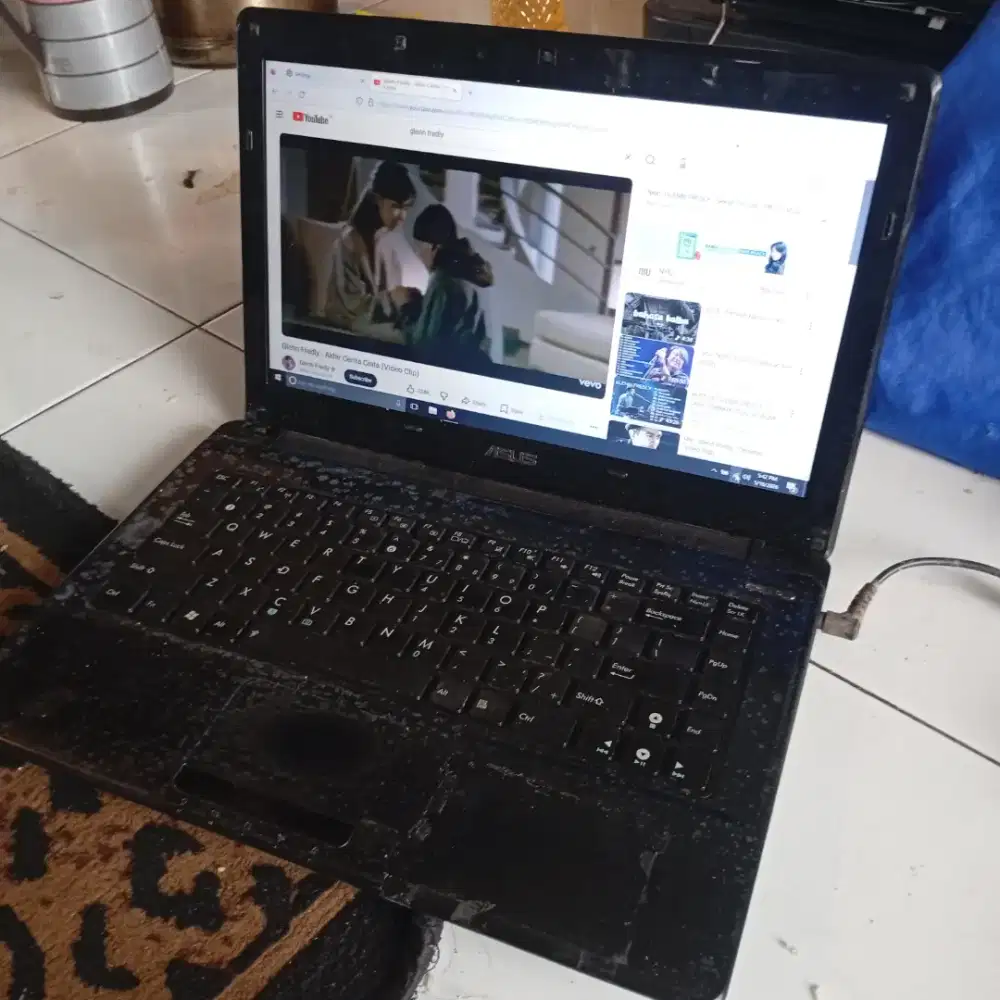 Laptop Asus A43 Core i3 Tinggal Pakai