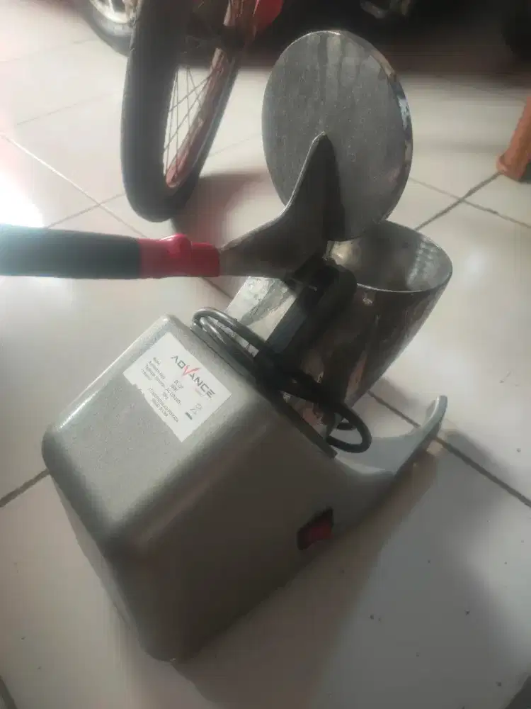 Ice Crusher Advance type SE-201 Mesin penghancur ES