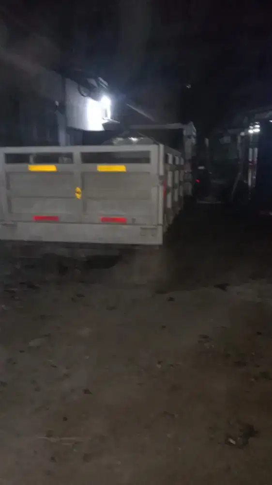 Dibutuhkan Segera Driver pengantaran semen Engkel