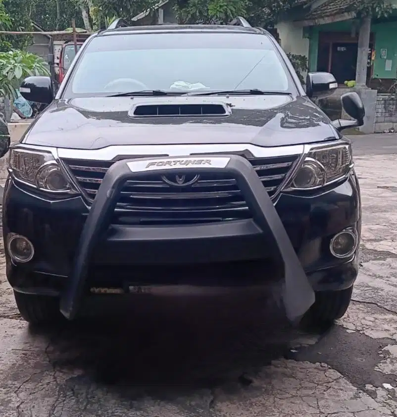 JUAL CEPAT FORTUNER VNT DIESEL 2014