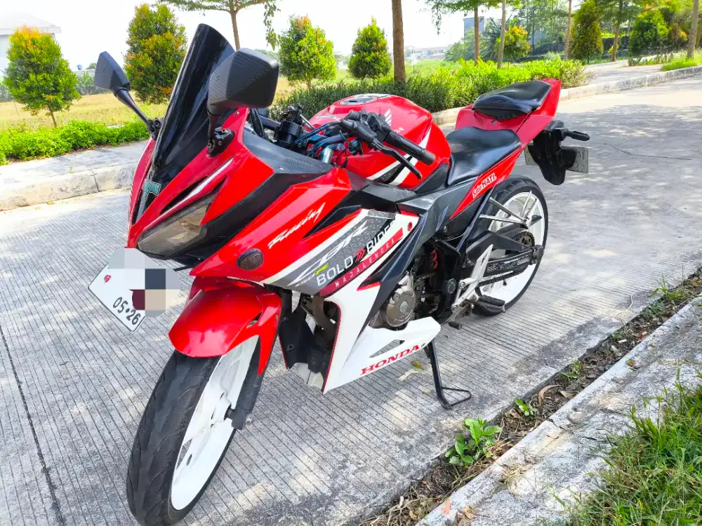 CBR 150r standar